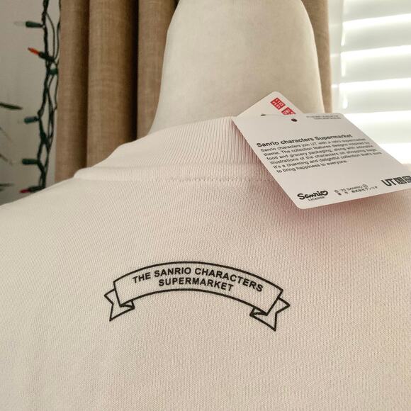 Uniqlo Sanrio Characters Supermarket Grocery Sweatshirt in Off White - Picture 8 of 12